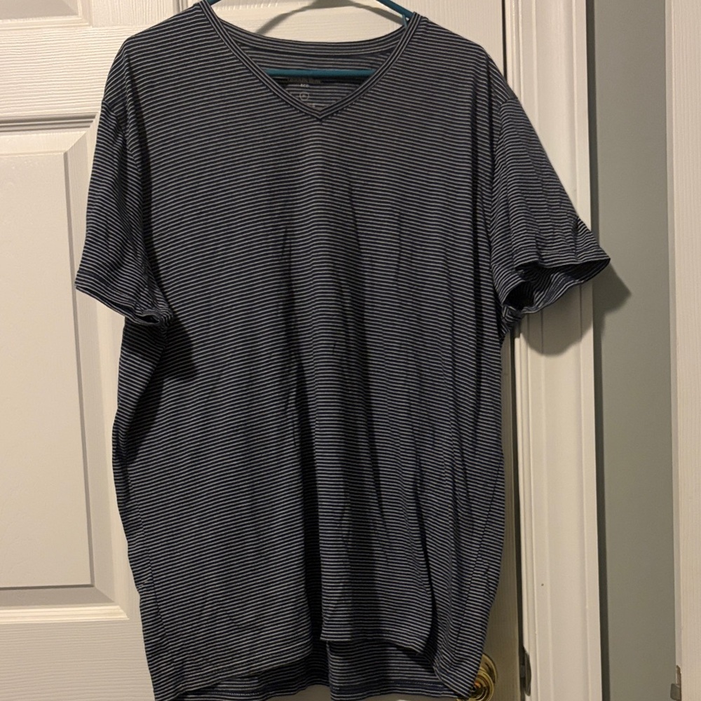 Goodfellow & Co Men's V-Neck Striped Tee - Black and White